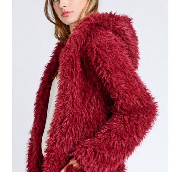 Last one llama faux fur pocket coat - Picture 2 of 5